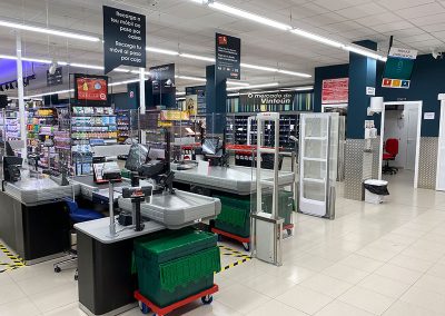 Reforma eléctrica integral de nave para supermercado en Ourense